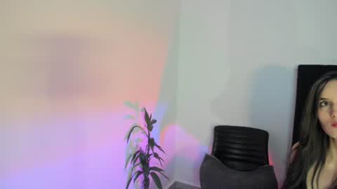 Snapshot of on_tefa chatting on August 2026 06:34:01 AM Violette online show from August 2026 06:34:01 AM