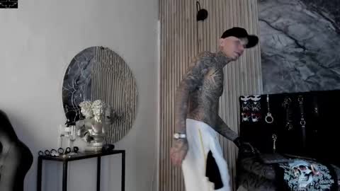 Snapshot of onceagain97_ chatting on October 2025 08:32:01 PM ... online show from October 2025 08:32:01 PM