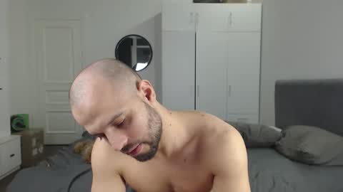onebestlover online show from January 2025 02:59:01 PM