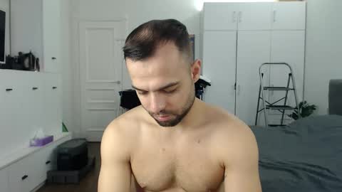 onebestlover online show from April 2026 08:17:02 AM