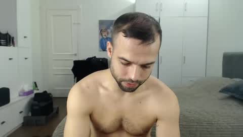 Snapshot of onebestlover chatting on May 2026 07:58:01 AM onebestlover online show from May 2026 07:58:01 AM