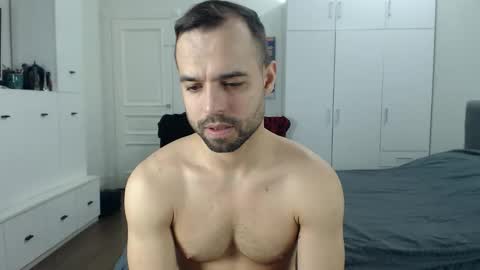 Snapshot of onebestlover chatting on May 2026 07:39:01 AM onebestlover online show from May 2026 07:39:01 AM