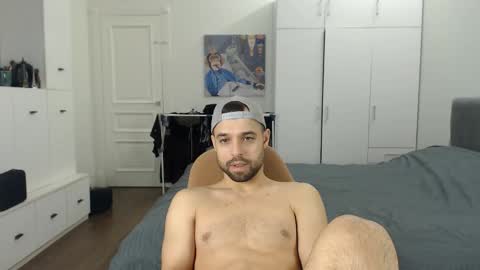 Snapshot of onebestlover chatting on May 2026 07:38:02 AM onebestlover online show from May 2026 07:38:02 AM