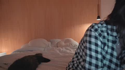 Ariel online show from December 2024 08:37:02 PM