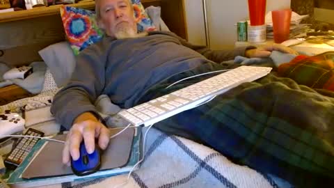 Snapshot of onemattu chatting on October 2025 05:30:01 AM Mattu online show from October 2025 05:30:01 AM