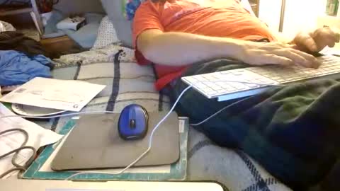 Snapshot of onemattu chatting on October 2025 04:13:01 AM Mattu online show from October 2025 04:13:01 AM