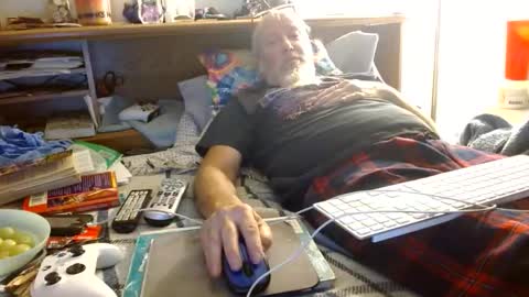 Snapshot of onemattu chatting on October 2025 03:47:02 AM Mattu online show from October 2025 03:47:02 AM