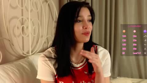 Snapshot of onemoreecall chatting on February 2025 03:32:01 PM Lexi online show from February 2025 03:32:01 PM