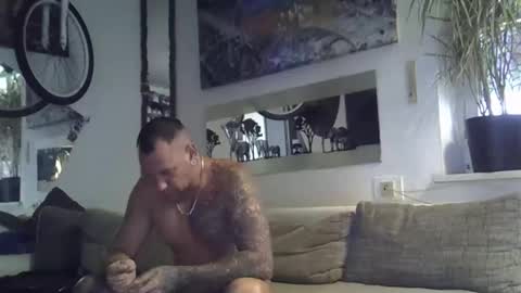 .....mICha..... online show from September 2025 10:16:01 AM