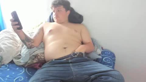 Snapshot of onewhiteboichub chatting on March 2025 08:10:01 PM Andres INDEPENDENT MODEL online show from March 2025 08:10:01 PM