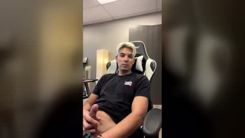 onewildxxx online show from May 2026 05:41:01 PM