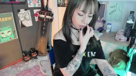 oni_dakotta online show from October 2025 12:34:02 PM