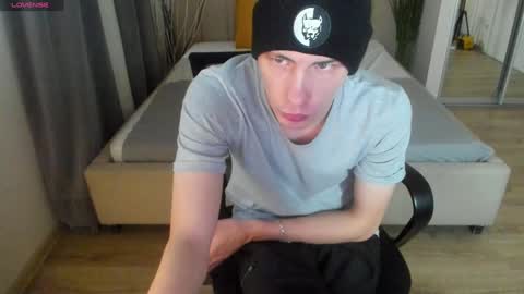 Snapshot of only_eric chatting on January 2025 12:24:01 PM Erick online show from January 2025 12:24:01 PM
