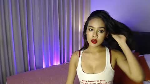 Lily Peach  -   online show from October 2025 10:02:01 AM