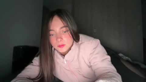 Snapshot of onlysophia chatting on May 2026 03:35:02 AM Sophia online show from May 2026 03:35:02 AM