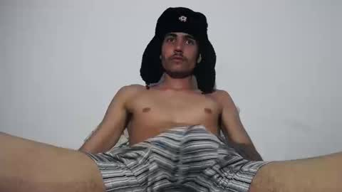 onzas_ online show from September 2025 10:24:02 PM