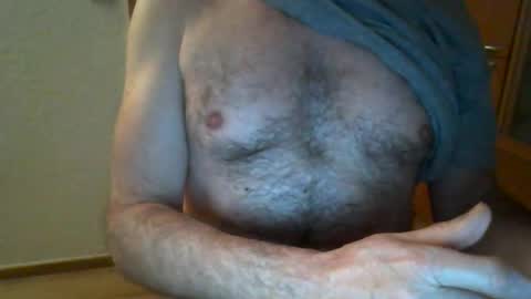 ooehot online show from December 2024 07:39:01 AM