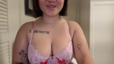 Snapshot of oohhellothere chatting on February 2026 10:03:02 AM Miss Girly online show from February 2026 10:03:02 AM