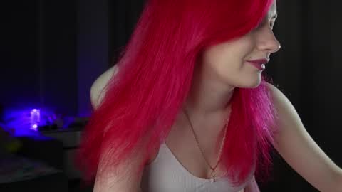 Snapshot of ooliviaa chatting on October 2025 01:28:01 PM Hannah online show from October 2025 01:28:01 PM