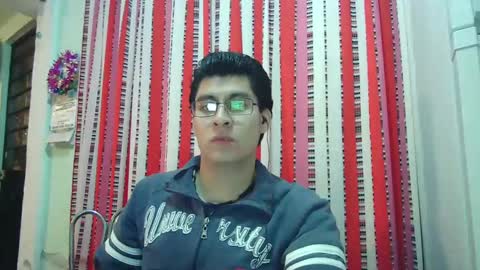 oomaurooo online show from December 2024 05:47:01 AM