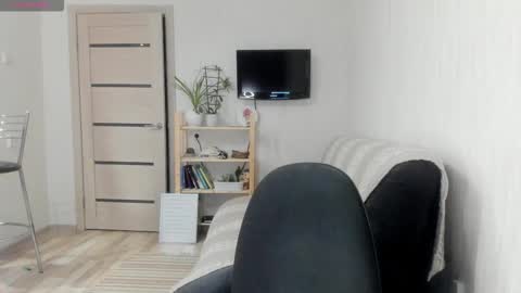 Britney online show from October 2025 06:01:01 AM