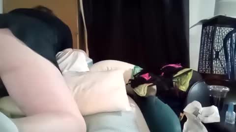 Snapshot of opalockajoe chatting on February 2025 01:57:01 AM TsJojo online show from February 2025 01:57:01 AM