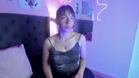 ophelune online show from September 2025 03:56:01 AM