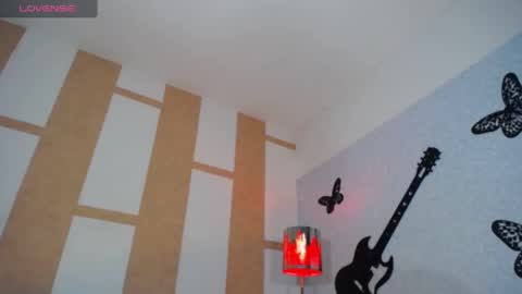 OpraxBell online show from February 2025 04:25:01 AM