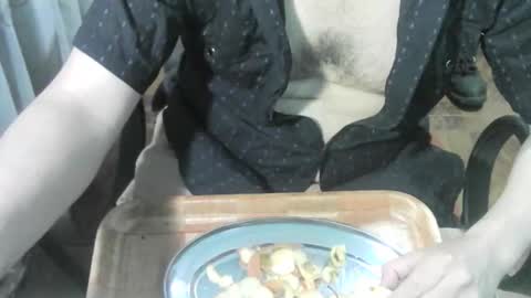 Ore online show from November 2025 10:54:02 PM