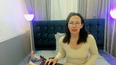 Oriana  online show from April 2026 12:09:02 PM