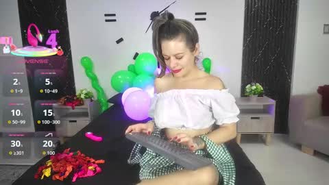 Oriana online show from February 2026 09:52:01 PM