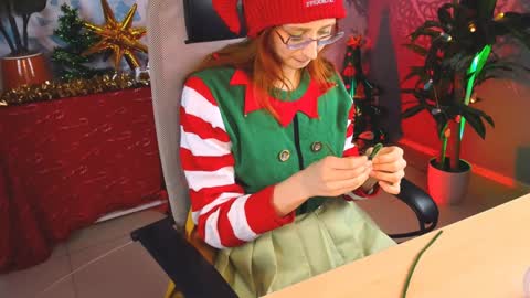 Orianna -  Hi Im into geek culture cosplay crafting LARP games. Shall we play DnD online show from December 2024 03:17:02 PM