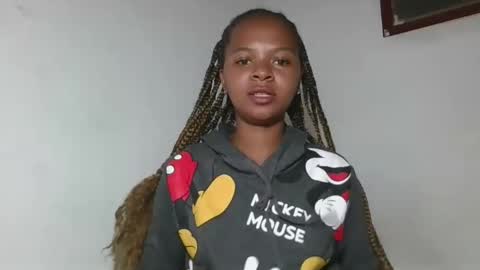 ornellahhh online show from September 2025 06:11:02 PM