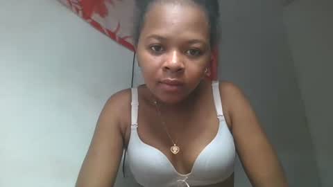 ornellahhh online show from October 2025 10:32:02 PM