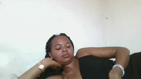 ornellahhh online show from February 2026 10:58:02 AM