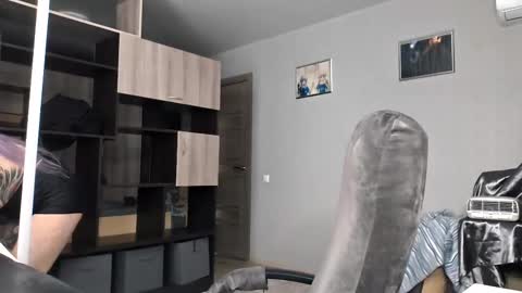 Milana online show from October 2025 09:41:01 AM
