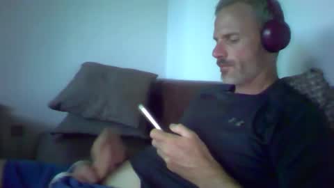 orwel09 online show from April 2026 03:11:01 PM