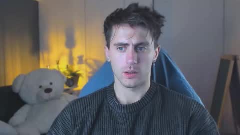 Oscar online show from November 2025 09:04:02 PM