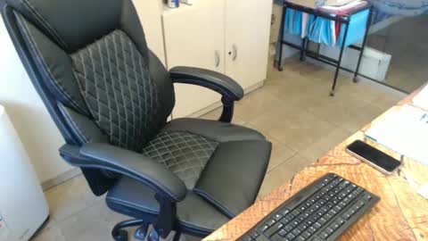 Oscar online show from September 2025 05:16:02 PM