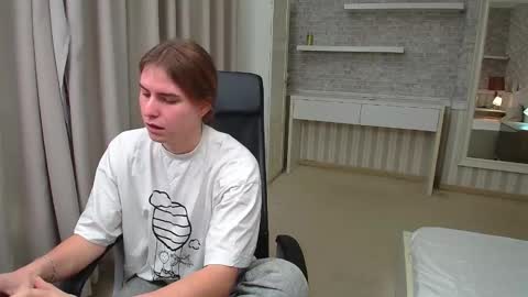 OscarGriffin online show from February 2025 06:13:02 AM