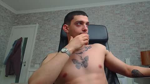 OscarGriffin online show from February 2025 09:31:02 AM