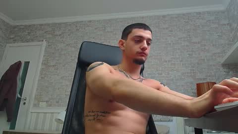 OscarGriffin online show from February 2025 06:23:01 AM