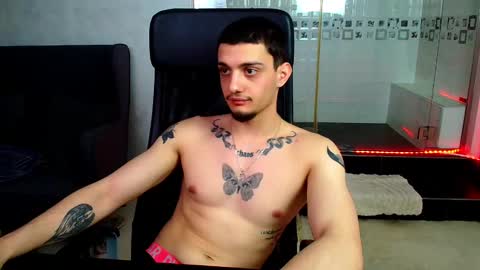 OscarGriffin online show from February 2025 09:01:01 AM