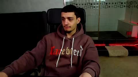 OscarGriffin online show from February 2025 05:33:01 AM