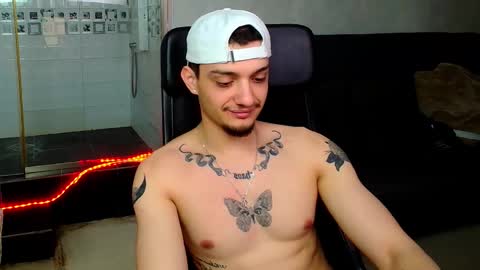 OscarGriffin online show from February 2025 06:18:02 AM