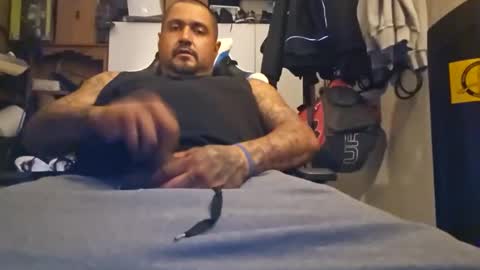 oscarh7979 online show from November 2025 01:04:02 AM