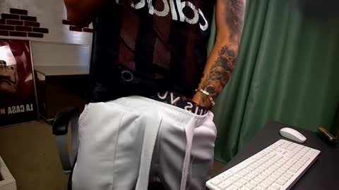 OscarWills online show from May 2026 04:42:02 AM