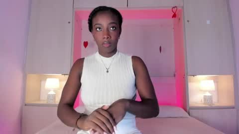 oshun_444 online show from April 2026 12:33:01 PM