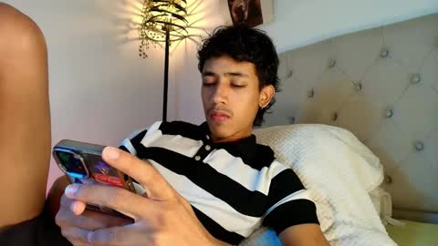 ostin 18hot online show from December 2025 02:08:02 AM