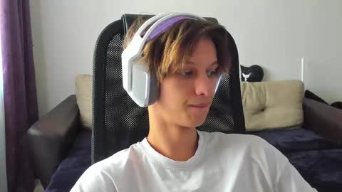 Snapshot of ostin_meoww chatting on September 2025 07:11:02 AM Ostin online show from September 2025 07:11:02 AM